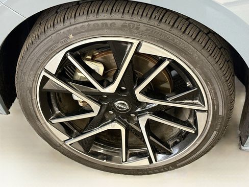 Used 2025 Nissan Sentra SR FWD image 33