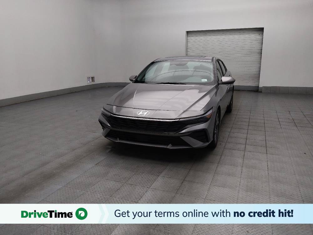 Used 2025 Hyundai Elantra SEL FWD image 1