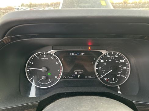 Used 2024 Nissan Pathfinder SV image 6