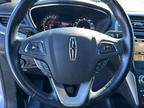 Used 2017 Lincoln MKC Select w/ Select Plus Package image 17