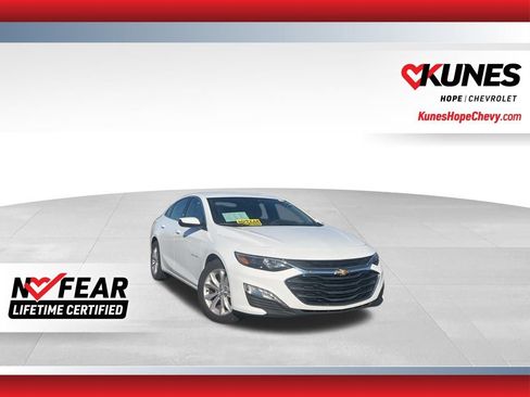 Used 2024 Chevrolet Malibu LT image 1