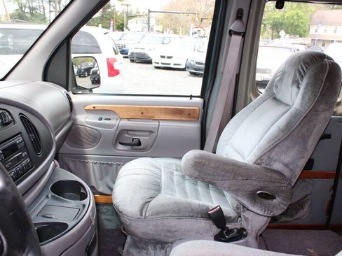 Used 1997 Ford E-150 and Econoline 150 RWD image 14