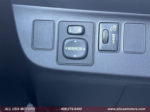 Used 2012 Toyota Prius C One image 38