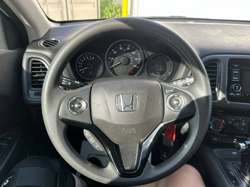 Used 2021 Honda HR-V LX image 22
