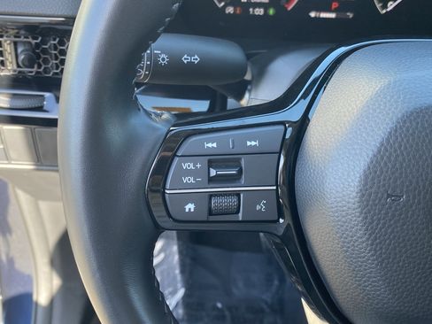 Used 2025 Honda CR-V EX-L image 26