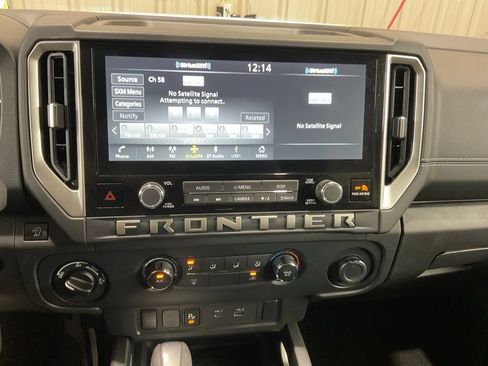 Used 2026 Nissan Frontier SV AWD/4WD image 19