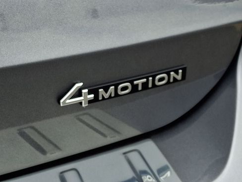 Used 2025 Volkswagen Taos S AWD/4WD image 30