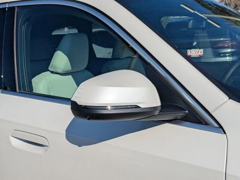 New 2026 BMW X1 xDrive28i w/ Technology Package image 13