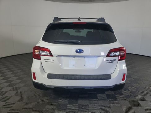 Used 2017 Subaru Outback 2.5i Limited image 5