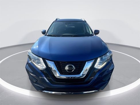 Used 2019 Nissan Rogue S w/ Special Edition Package image 3