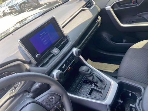 Used 2023 Toyota RAV4 LE FWD image 28