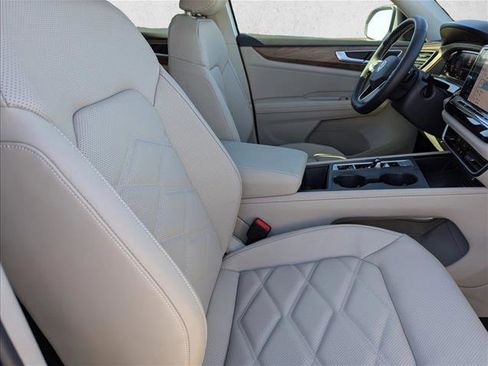 New 2026 Volkswagen Atlas SE image 28