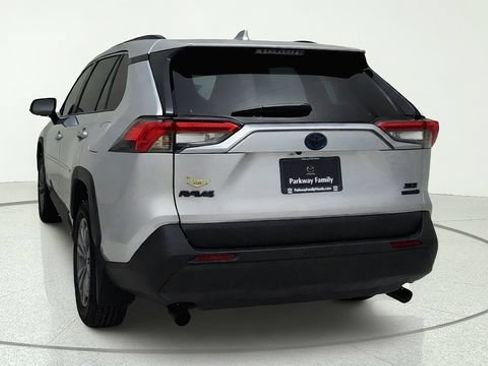 Used 2024 Toyota RAV4 XLE Premium AWD/4WD image 4
