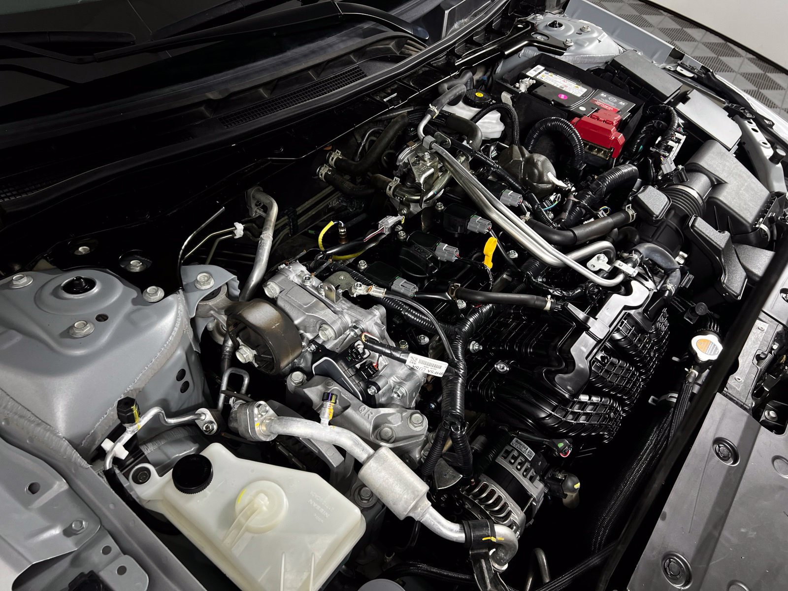 Used 2024 Nissan Altima 2.5 SR w/ SR Premium Package FWD image 10