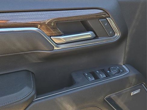 Used 2024 Chevrolet Silverado 1500 LT Trail Boss w/ Convenience Package II AWD/4WD image 22