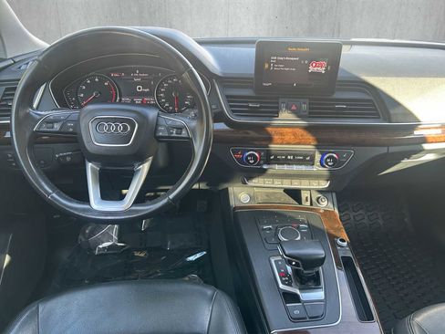 Used 2020 Audi Q5 2.0T Premium w/ Convenience Package image 14