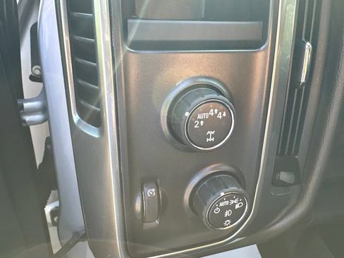 Used 2017 Chevrolet Silverado 1500 LT w/ Redline Edition AWD/4WD image 15