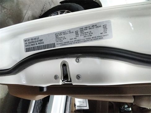 Used 2020 RAM 2500 Limited w/ Safety Group image 13