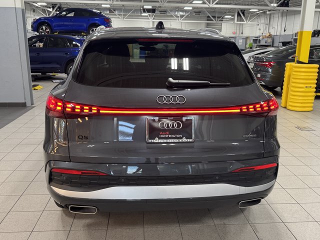 Used 2025 Audi Q5 Premium w/ Convenience Package AWD/4WD image 6