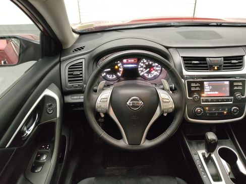Used 2016 Nissan Altima 2.5 SR FWD image 22
