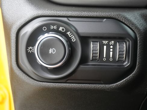 Used 2021 Jeep Wrangler Unlimited Sport AWD/4WD image 25