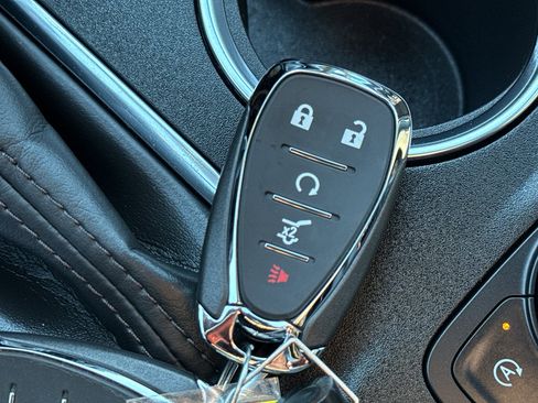 Certified 2023 Chevrolet Traverse Premier w/ Redline Edition image 37