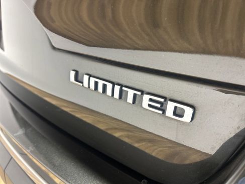 Certified 2023 Jeep Grand Cherokee L Limited image 37