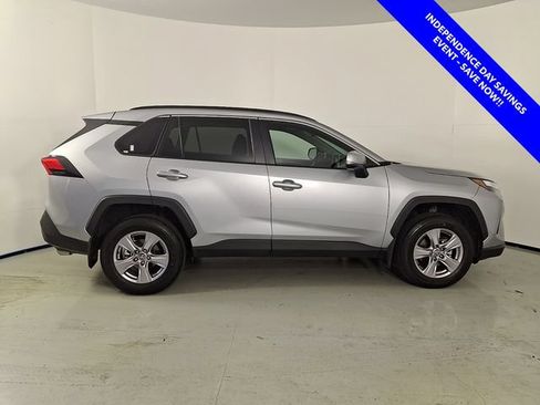 Used 2025 Toyota RAV4 XLE w/ Convenience Package FWD image 9