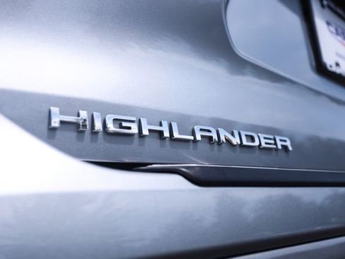 Used 2020 Toyota Highlander Platinum AWD/4WD image 18