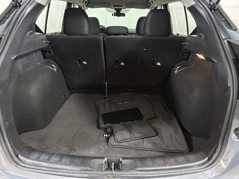 Used 2023 Nissan Kicks SV FWD image 33