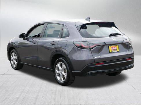 Certified 2023 Honda HR-V LX image 5