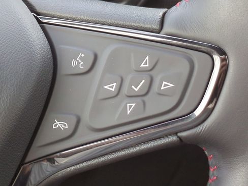 Used 2022 Chevrolet Equinox RS w/ RS Leather Package image 26