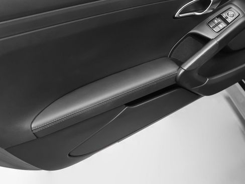 Certified 2016 Porsche Cayman S RWD image 42