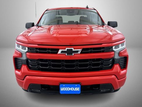 Used 2022 Chevrolet Silverado 1500 RST image 2