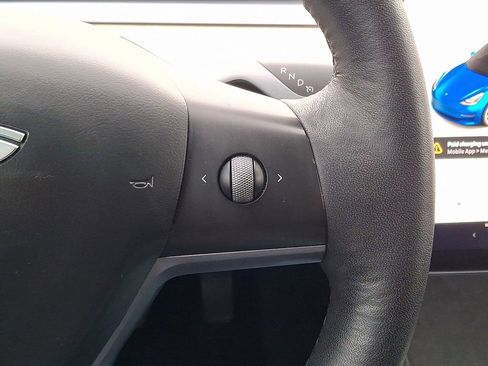 Used 2022 Tesla Model 3 image 22