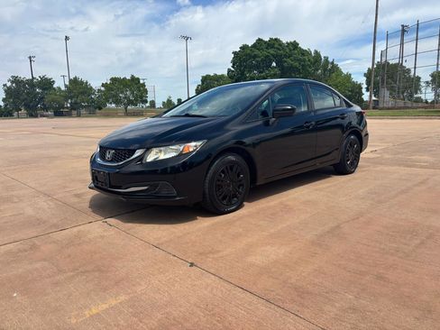 Used 2015 Honda Civic LX image 2