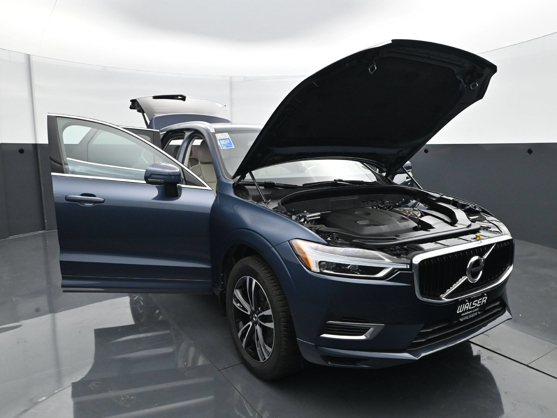 Used 2018 Volvo XC60 T8 Momentum AWD/4WD image 40