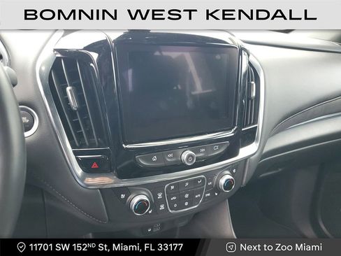 Used 2023 Chevrolet Traverse High Country image 18