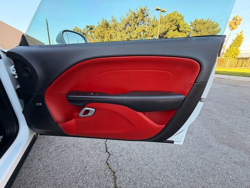 Used 2015 Dodge Challenger R/T Plus RWD image 26