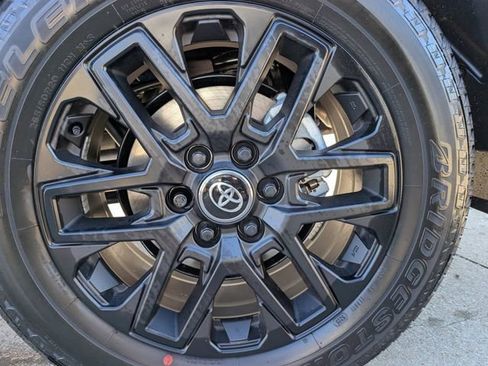 New 2026 Toyota Tundra Limited image 6