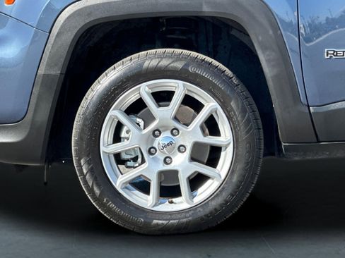 Used 2022 Jeep Renegade Latitude image 32