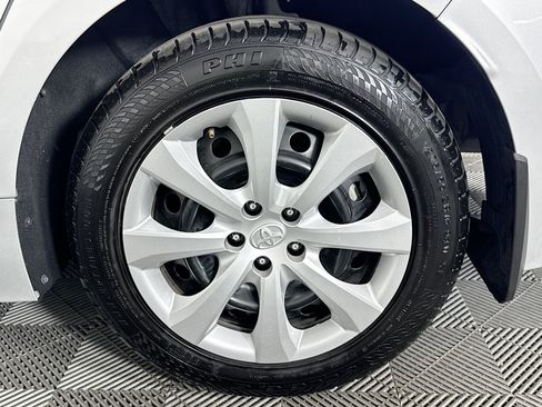 Used 2024 Toyota Corolla LE FWD image 34