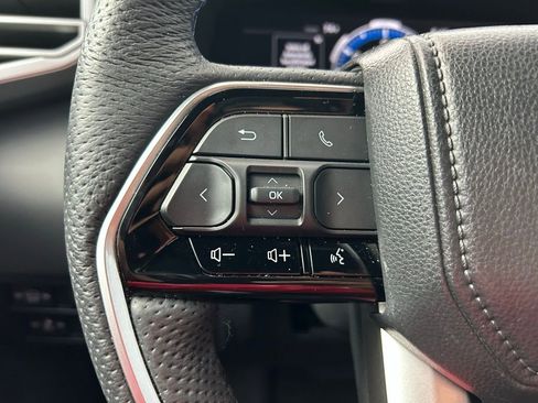 Used 2023 Toyota Sequoia Platinum image 22