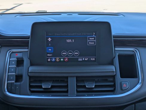 Used 2023 Chevrolet Suburban LS AWD/4WD image 20