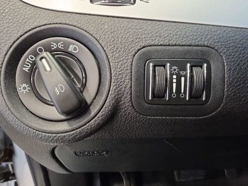 Used 2011 Dodge Journey Crew FWD image 18
