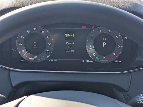 Used 2026 Land Rover Range Rover Evoque Dynamic SE image 8