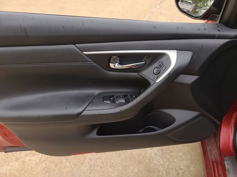 Used 2016 Nissan Altima 2.5 SL w/ 2.5 Technology Package FWD image 14