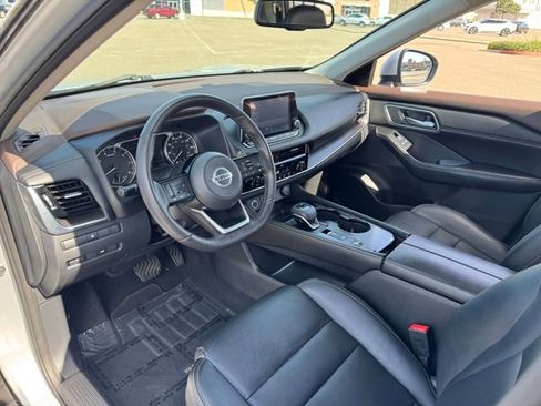 Used 2021 Nissan Rogue SL image 7