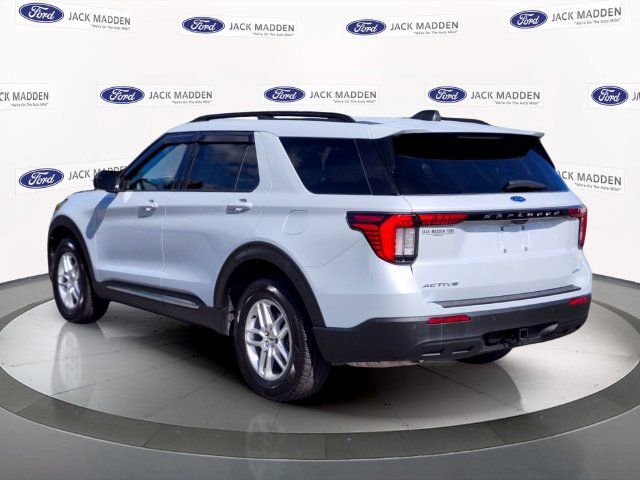 Certified 2025 Ford Explorer Active AWD/4WD image 3
