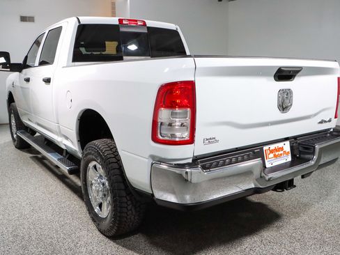 Used 2024 RAM 2500 Tradesman w/ Chrome Appearance Group image 9